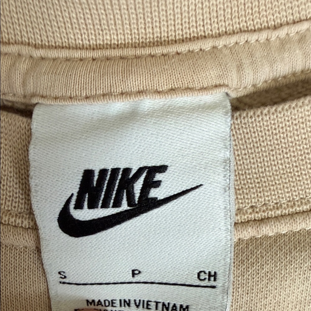 Nike Men’s Crewneck Sweatshirt in Pale Beige - Picture 2 of 3
